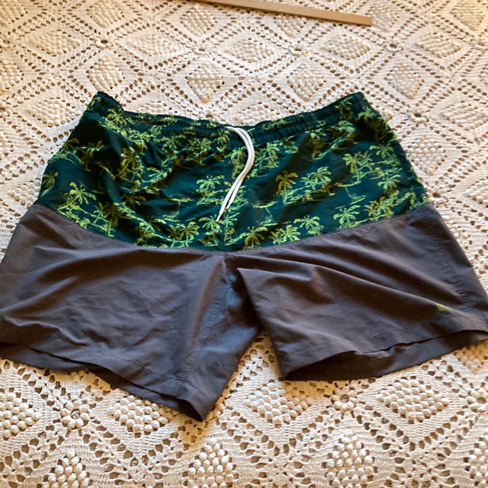 Deluth trading company swim trunks size 3xl